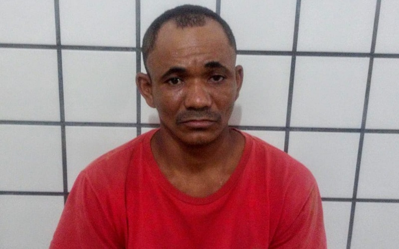 Acusado de tráfico é preso pelo PETO com drogas em Itamaraju