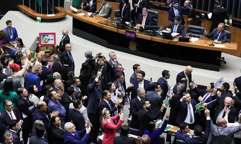 Maioria dos deputados baianos votou a favor do marco temporal