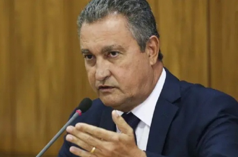 Rui Costa pede desculpas por chamar Brasília de “ilha da fantasia” após críticas