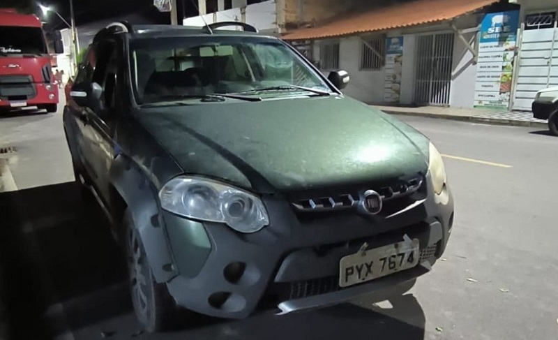 Polícia recupera carro roubado em Mucuri durante operação de carnaval