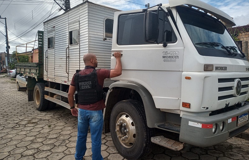 Polícia Civil de Mucuri recupera caminhão furtado na cidade de Nova Venécia/ES