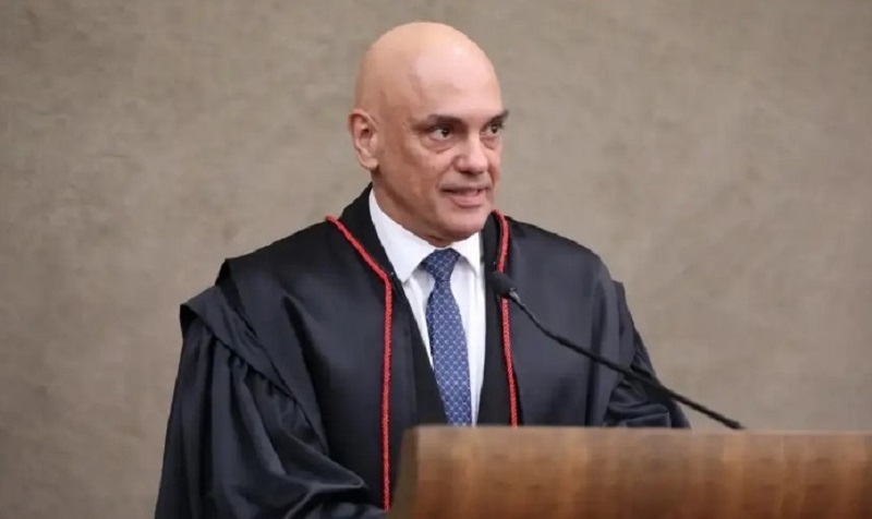 Alexandre de Moraes determina desbloqueio do X no Brasil após pagamento de multa