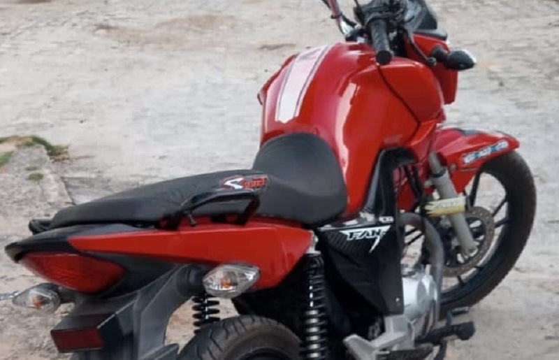 Polícia Civil de Teixeira  de Freitas recupera motocicleta roubada em caso de estelionato